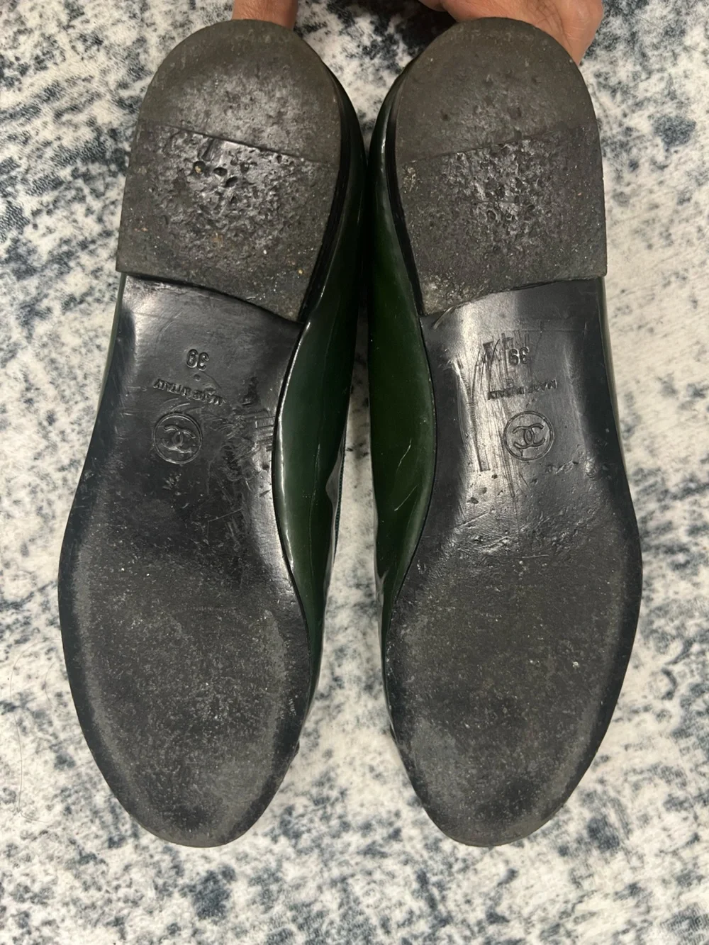 CHANEL Dark Green Patent Leather Ballet Flats with CC Toe